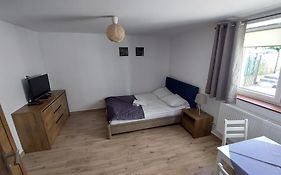 Aka Pokoje Gościnne